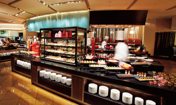 京王プラザホテル